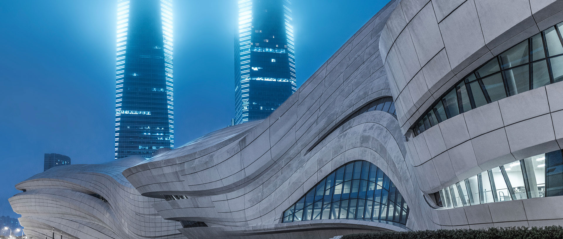 yp街机可能在满足分歧客户需要的同时，深度结合yp街机产品、设计、技术、造作蹬着势，选择切合本地使用习惯的产品，并凭据分歧地域、分歧尺度、分歧工况，有针对性地造订各类新技术和空间解决规划。